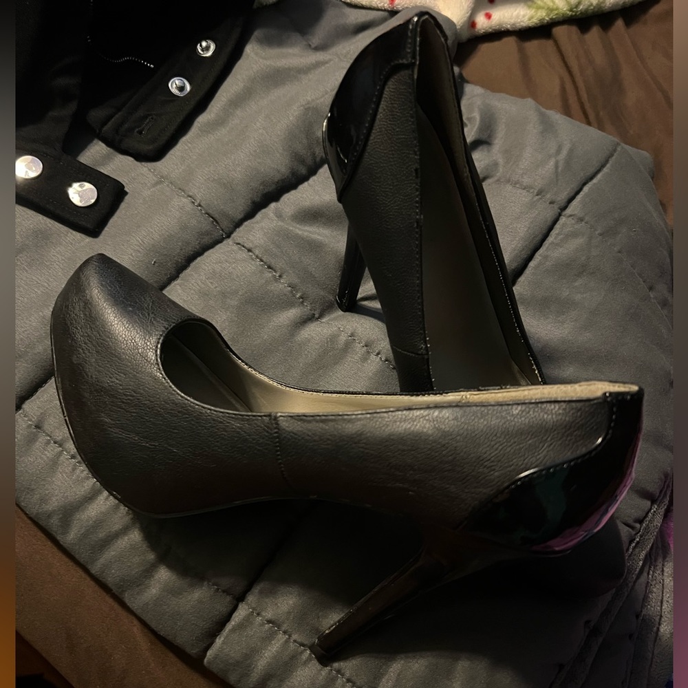 Black Closed Toe Heels
